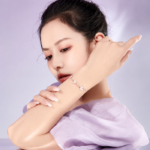 【銀蝶坊】貓眼石幸運四葉草手鍊女粉鑽花朵超仙少女心飾品送閨蜜禮物