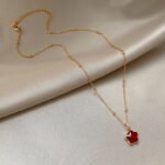 【銀蝶坊】紅色雙面花朵項鍊氣質小紅花吊墜 金色系百搭鎖骨鍊：圖片 5